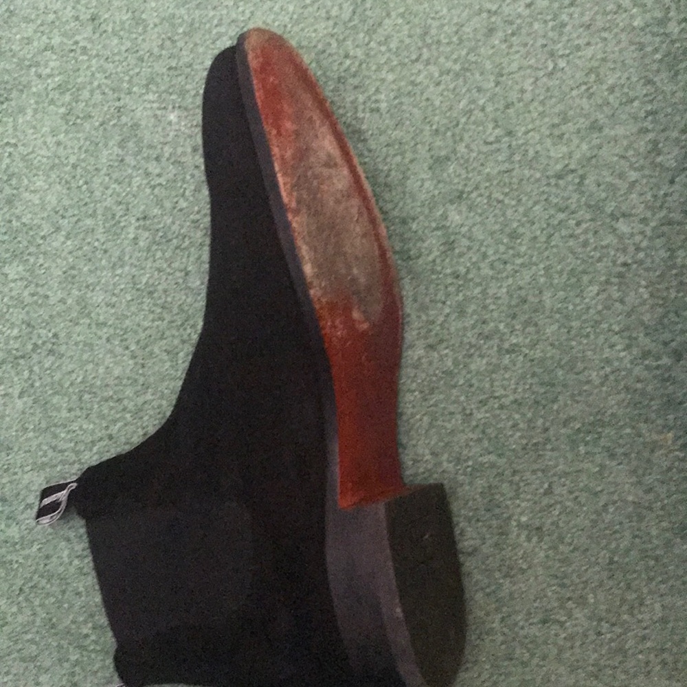 Boots - Picture 3 of 4